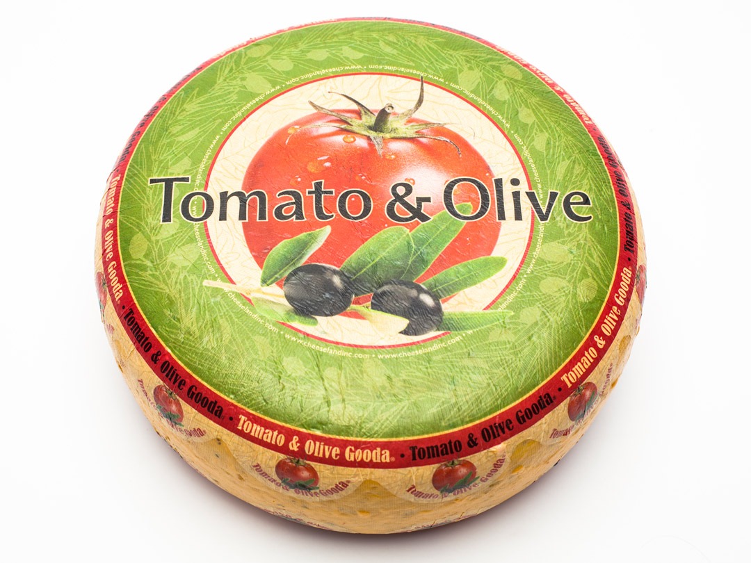 Tomato Olive Cheese Label Design